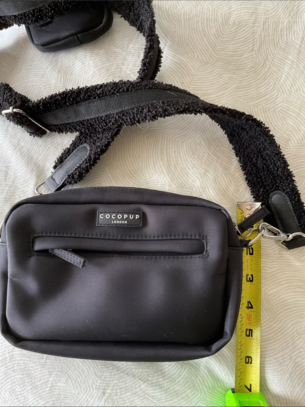 Cocopup London Black Crossbody Bag with Detachable Strap Pouch - Picture 6 of 6